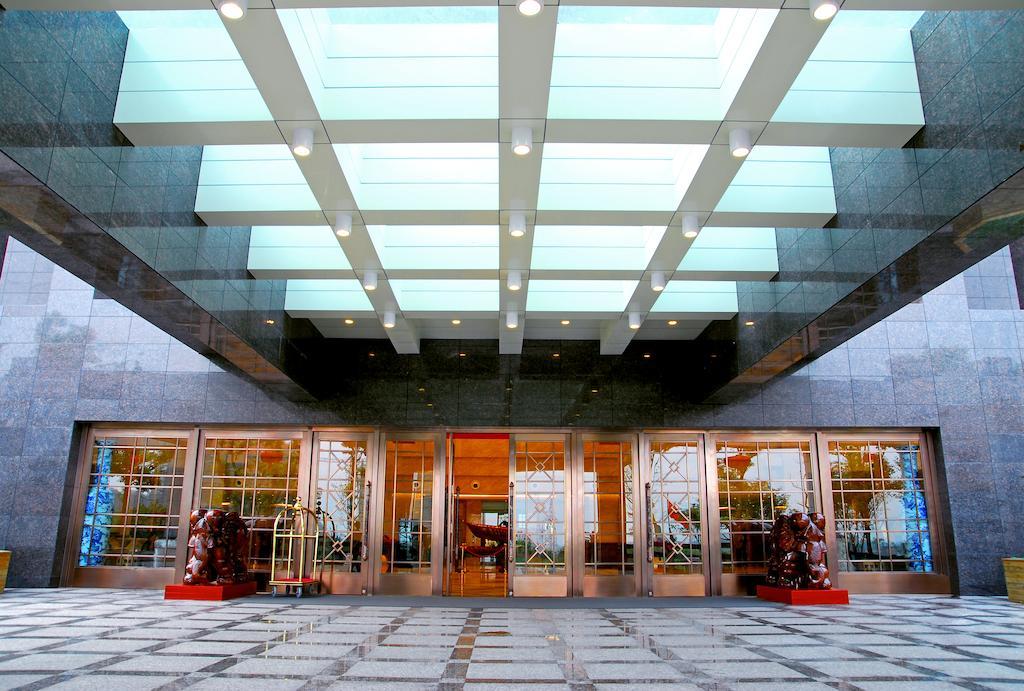 Ramada Plaza By Wyndham Chongqing West Hotel Exterior foto